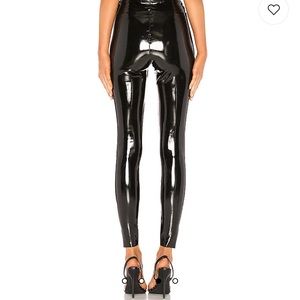 Commando patent leather leggings